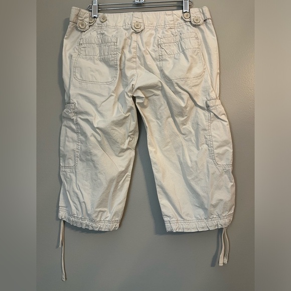 Calvin Klein Jeans 100% Cotton Women's Cream Cargo Bermuda Shorts Size 4 - Picture 2 of 11